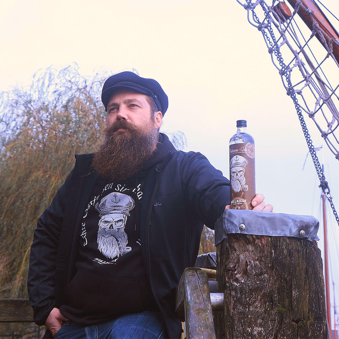 Mens_Thermofleece-Jacke_HILLBILLY_SkullCaptain-black_IMG_5088